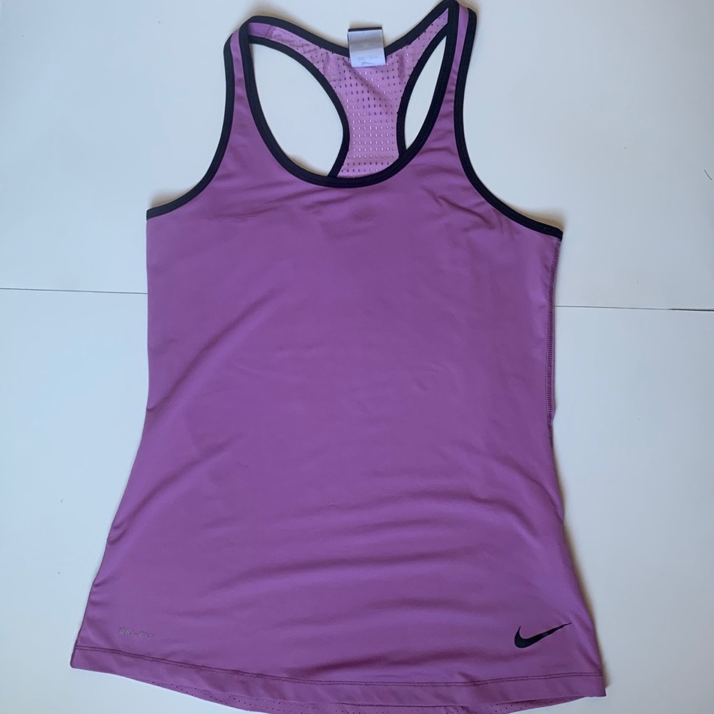 Purple Nike activewear workout tank top sz Medium